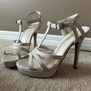 Size 7.5 4.5 inch high heels